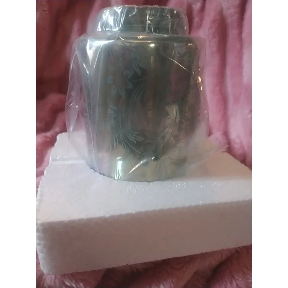 Scentsy Lily Garden Wall Plug In Mini Iridescent Blue Green Aqua New S1